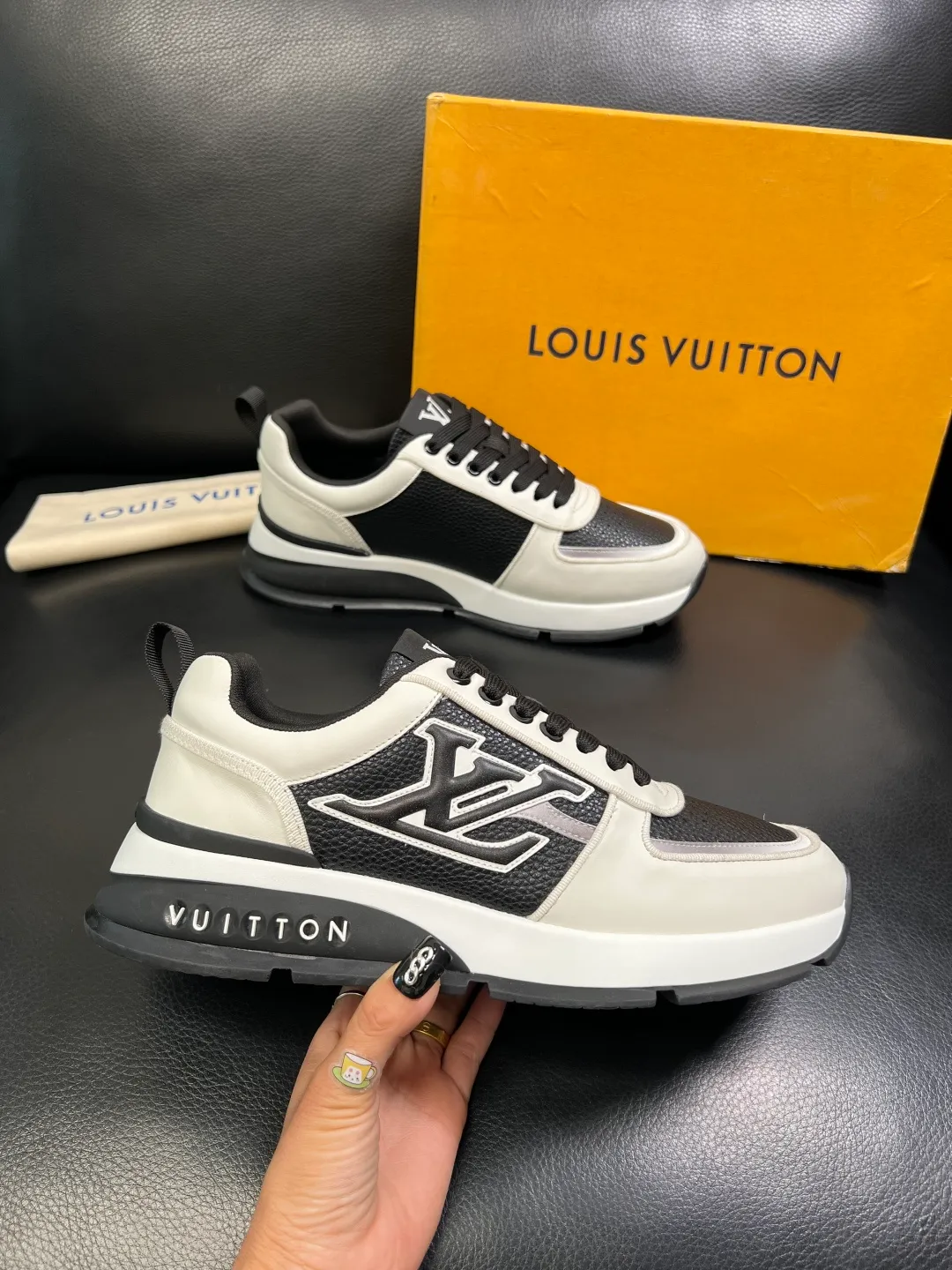 Men's shoes 💰 780 Lv High quality top crafts Louis Vuitton, sports sneakers counter synchronization, uppers imported from Italy, high-quality splicing with colorful and complex crafts, imported lambswool lining soft and comfortable, soles: original soles specially provided by the original factory, T men's shoes 💰U exclusive movable molded soles super comfortable, original and single goods, high quality, welcome to compare, code number 39-44 (customized 38 45)